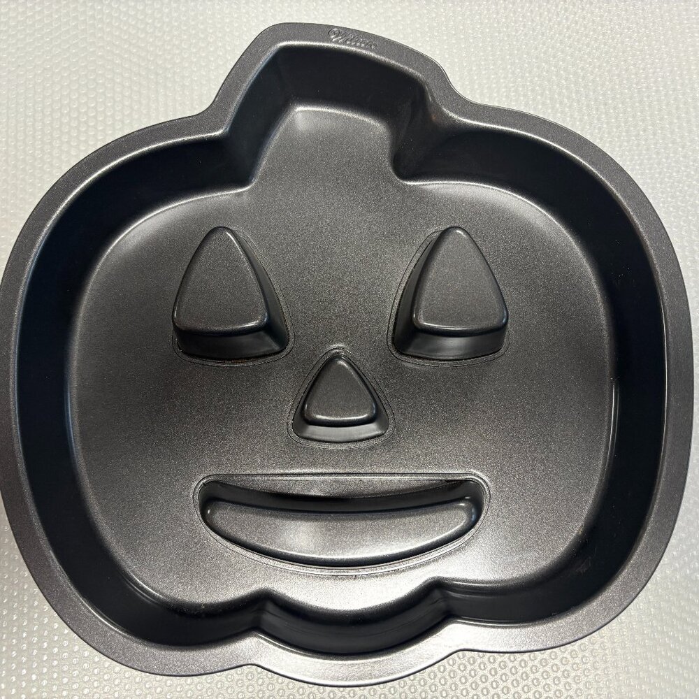 Halloween Wilton Cake Pans Pumpkin - 1574